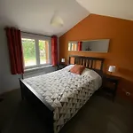 Spacious In With Jacuzzi 木屋 雅尔莱