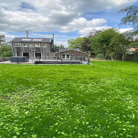 Spacious In With Jacuzzi Chalet Jalhay