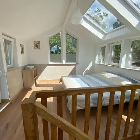 Spacious In With Jacuzzi Chalet