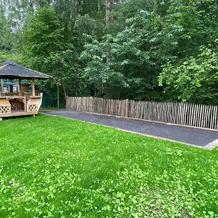 Spacious In With Jacuzzi Jalhay